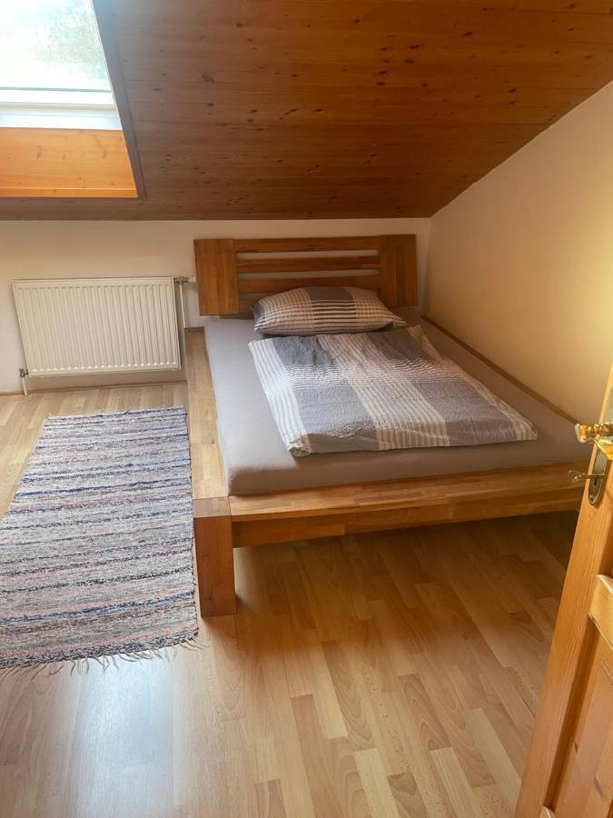 Ferienwohnung ,Hoizmann' Pinsdorf Eksteriør billede
